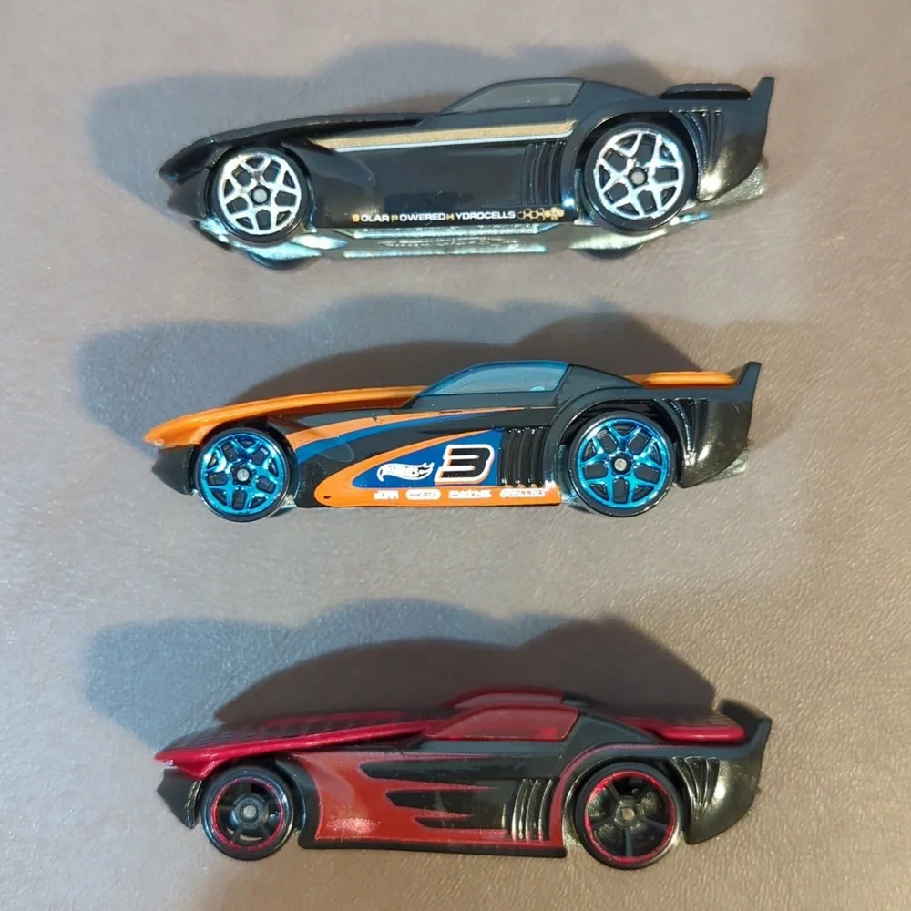 3 Hot Wheels solar reflex 2007 black gold red orange loose
